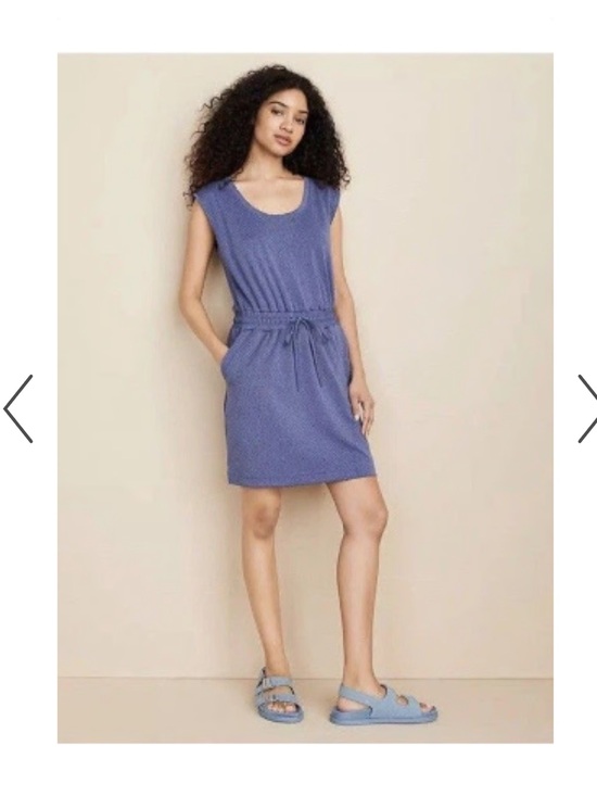 Lou & Grey Dresses & Skirts - Lou & Grey Blue Cinched Waist Dress Soft Knit Small
